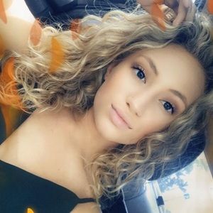 Meet your Posher, Lani